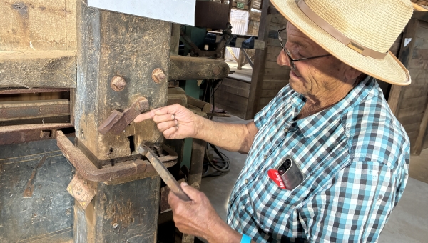 Back at the Boards: Ray Eade Returns to Toganmain