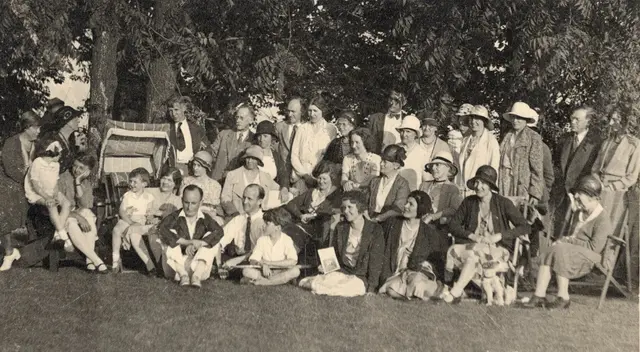 A Toganmain gathering, 1920s