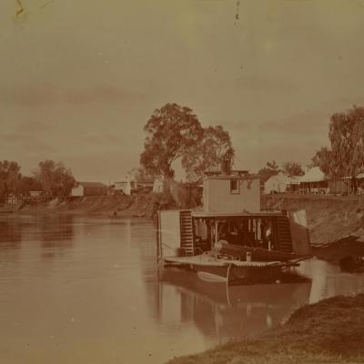 Dsc 9620 Paddlesteamer Near The Toganmain Village
